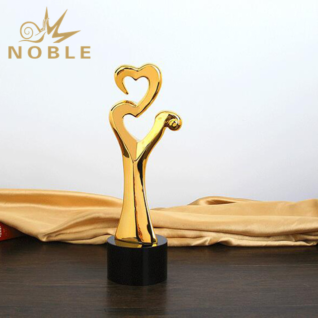 Noble Custom Design Resin Gifts Animal Trophy Figurine