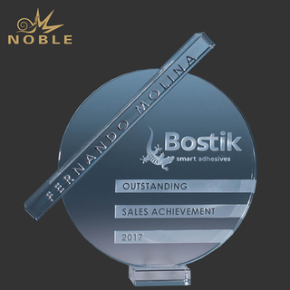 Setting the Clear Bar Crystal Award
