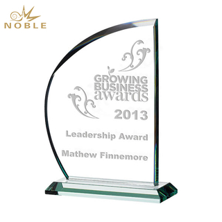 Customized Design Jade Glass Sports Sailing Gifts Trophy