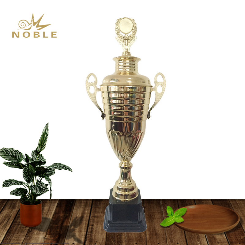 Custom Large Cups Outstanding Metal Body Building Trophy for Best Player