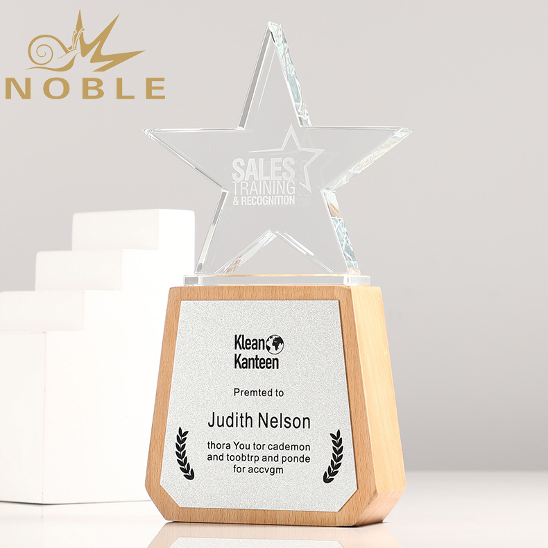 Free Engraving High Quality Crystal Star Trophy with Wooden Base