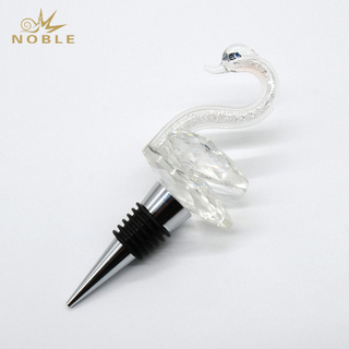 High Quality Food Grade Personalized Design K9 Crystal Swan Wine Whisky Bottle Stopper for Wedding Souvenirs