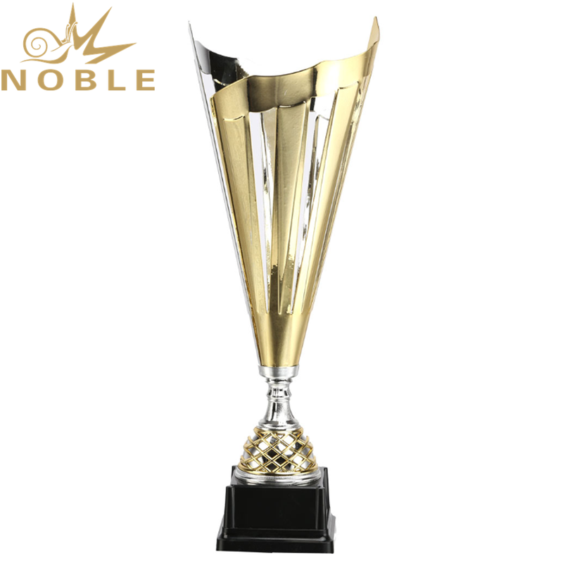 New Design Gold & Silver Metal Champion Trophy for Sports Game