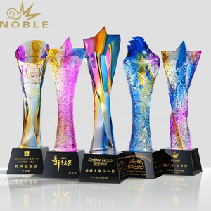 New Design Crystal Liu Li Trophy Free Engraving Custom Crystal Star Awards