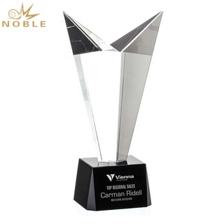 Noble High Quality Peak Crystal Custom Award Trophy