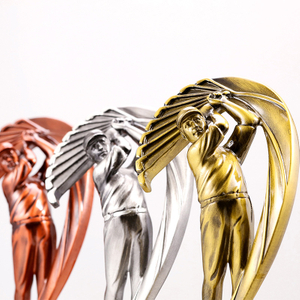 Noble High Quality Resin Gold Silver Bronze With Custom Bespoke Logo Business Gift Sports Awards Golf A Hole in One Trophy Hand Craft