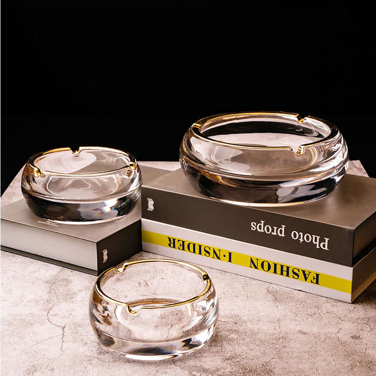Noble Optical Crystal With Gold Edges Award Trophy Award Custom Logo Business Office Gift Ashtray Hand Craft