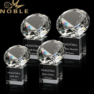 High Quality Free Engraving Souvenir Gift Custom Diamond Crystal Trophy
