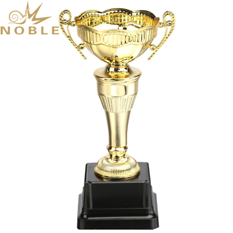High Quality Custom Gold Metal Sports Trophy Cup 