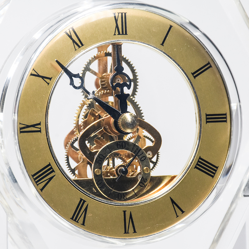 Noble Custom Optical Crystal Desktop Clock Business Gift