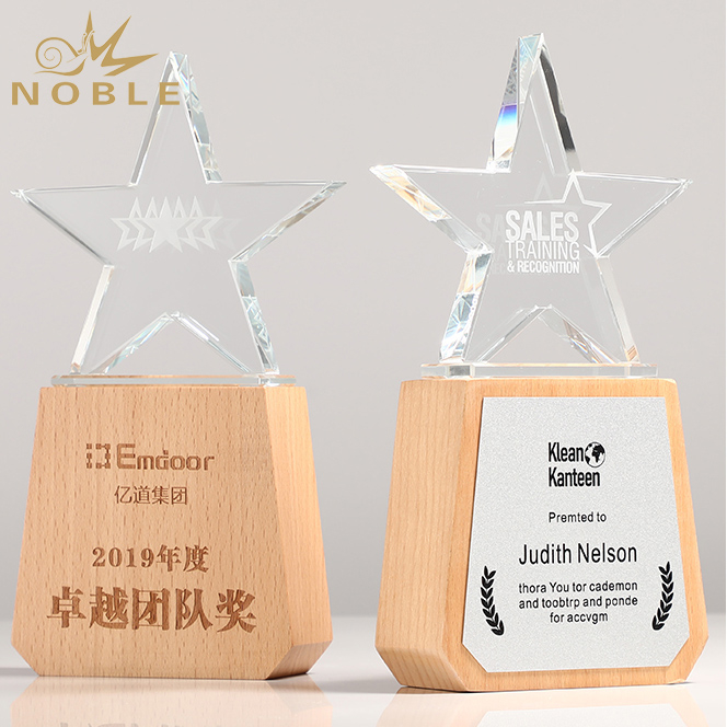 Free Engraving High Quality Crystal Star Trophy with Wooden Base