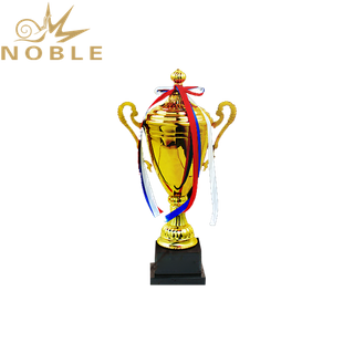 Excellent Achievement Sports Metal Football Cup Trophy
