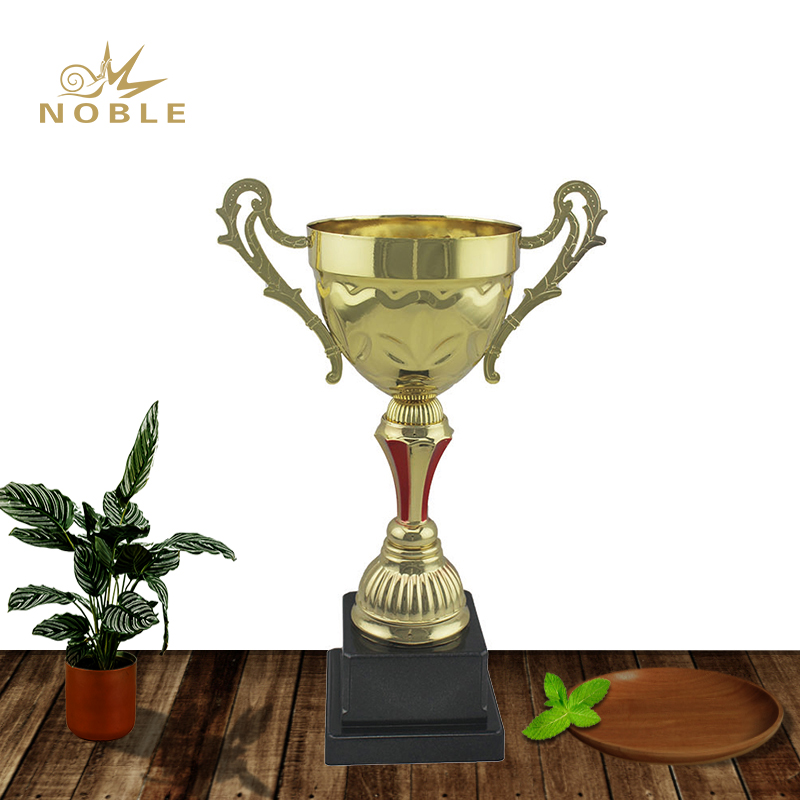 Noble Excellent Design Champion Cups Metal Snooker Trophy for Sports Games