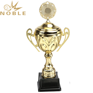 2020 Noble New Design High Quality Metal Gold Trophy Cup 