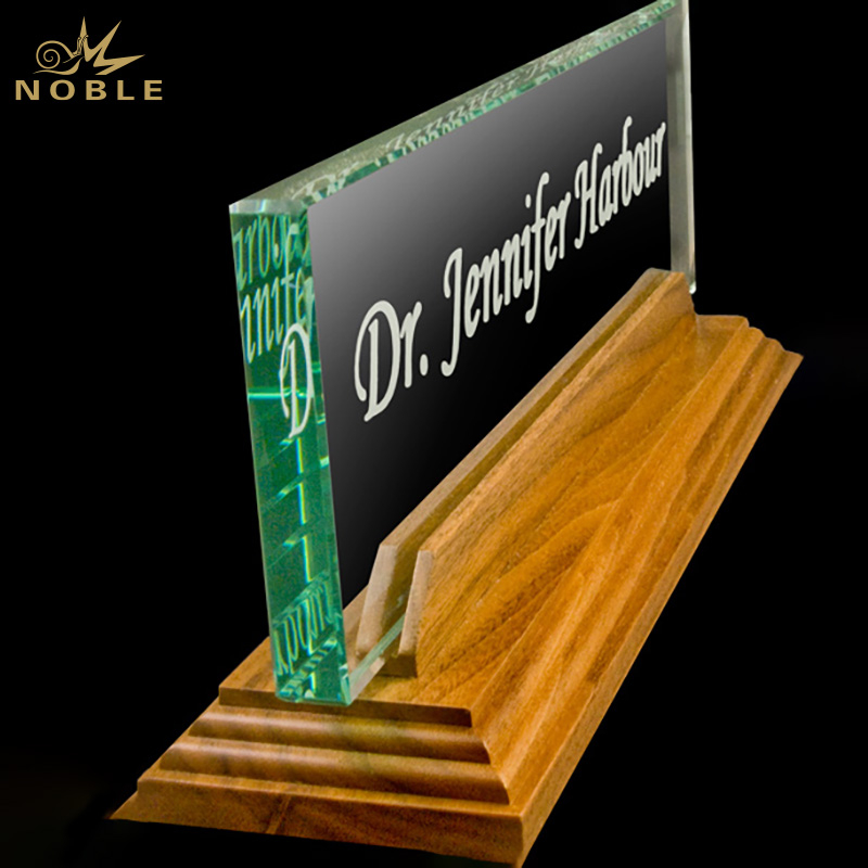 Jade Glass Desk plate with Walnut Base With Custom Bespoke Logo Promotional Business Gift Office Desk Decoration Hand Craft