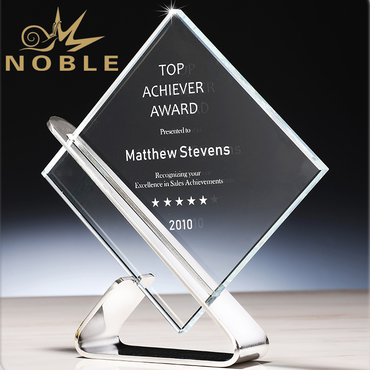 Noble New Design Free Mold Metal Base Custom Glass Trophy
