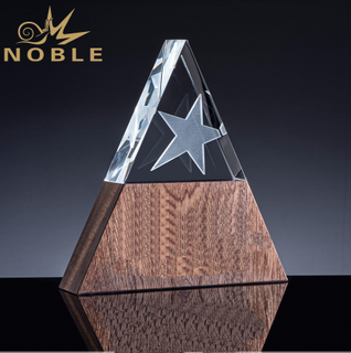 Popular New Design Custom Crystal Pyramid Award with Wooden Base