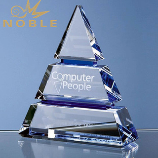 New Design Custom Engraving Crystal Pyramid Trophy