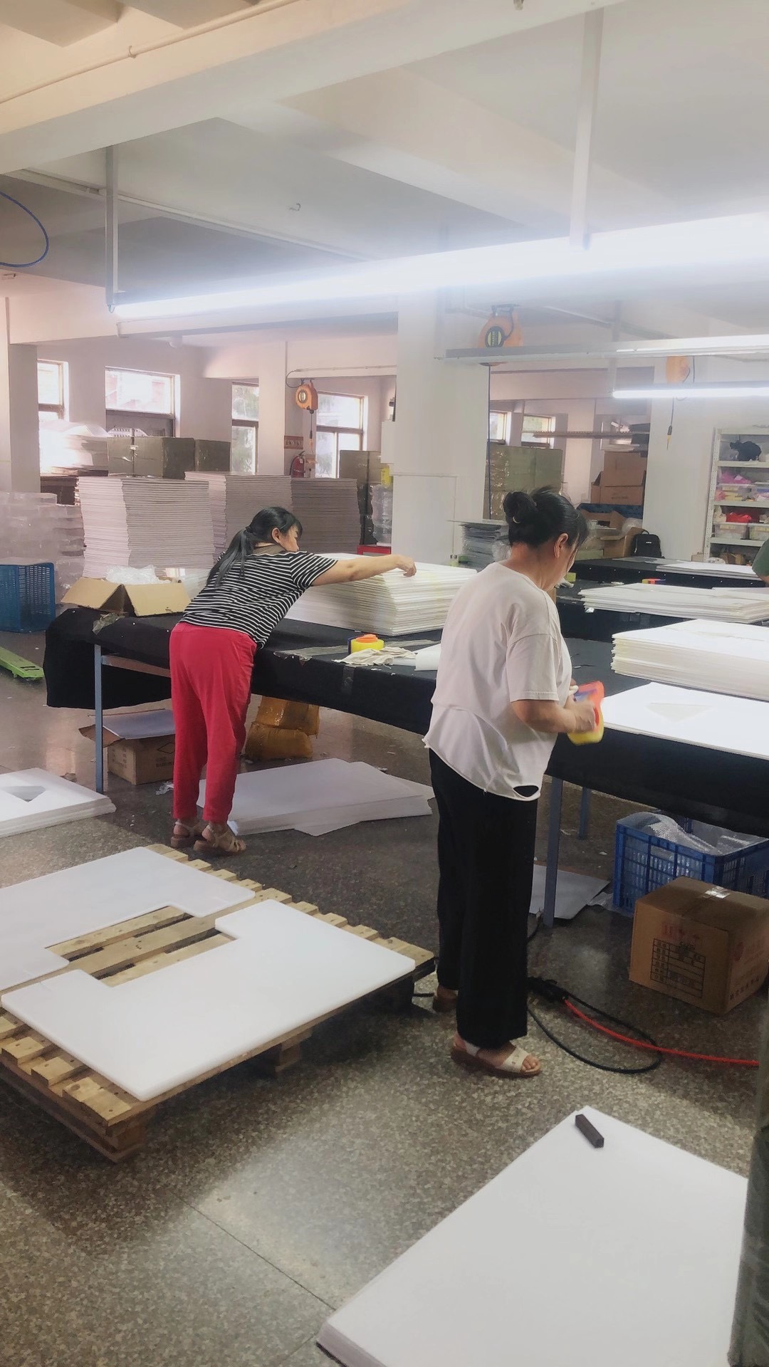 Custom Made Acrylic Protective Screens for Public Transportation for Shops,Offices,Schools,Banks Restaurant,Nail Salons,etc