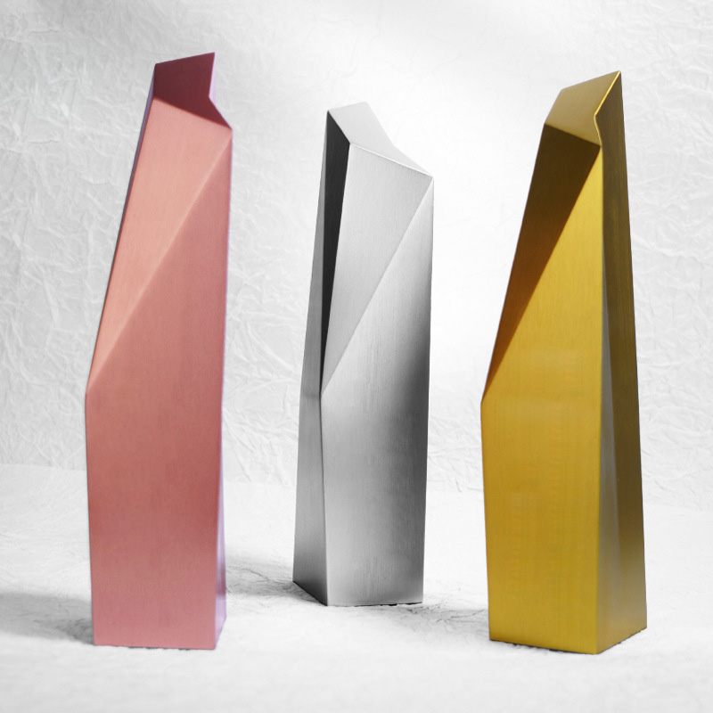 High Quality Customized Shape Gold Silver Bronze Metal Business Office Gift Custom Logo Achievement Trophy Awards Plaque