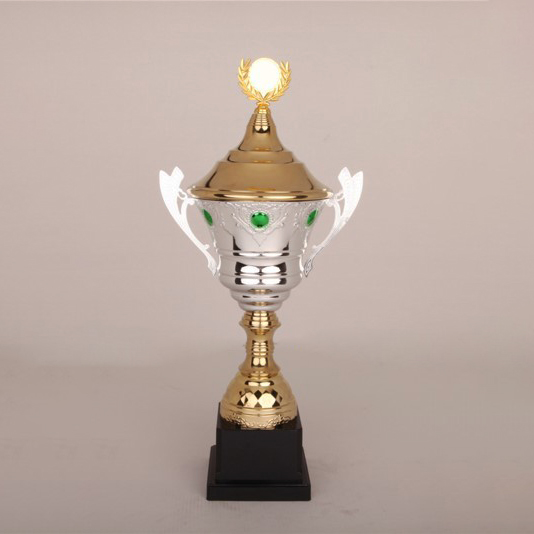 2024 New Design Different Size Custom Made Marble Base Sports Golf Soccer Basketball Marathon Custom Logo Metal Silver Metal Trophy Cup 