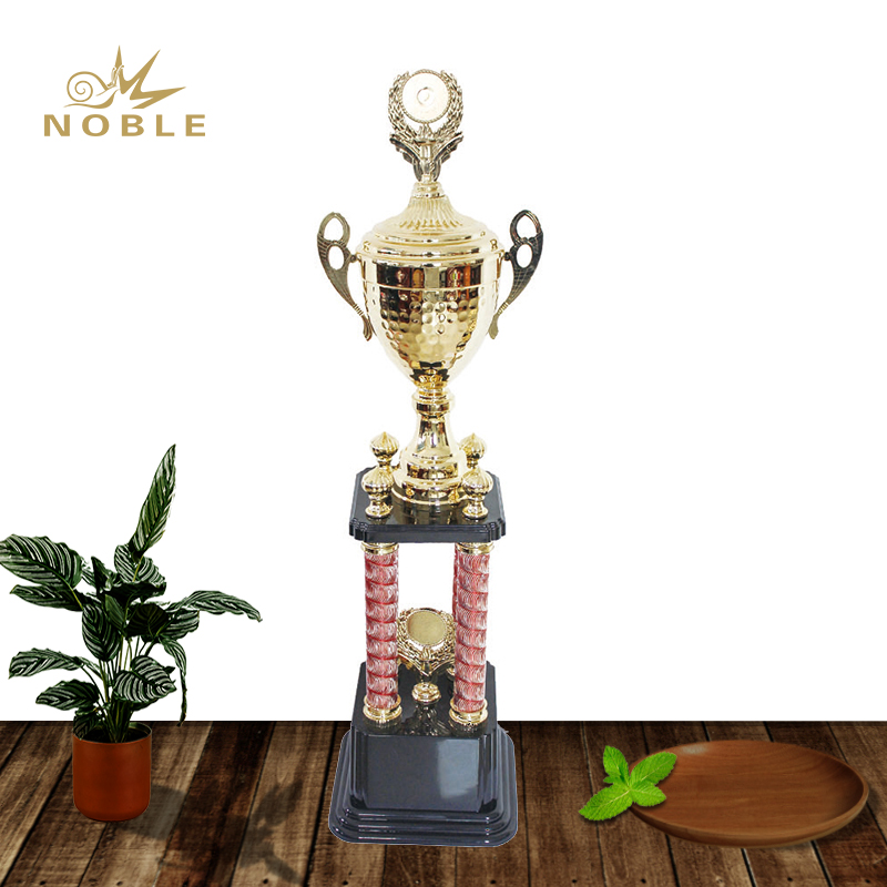 Three Different Sizes High Quality Four Column Metal Trophy