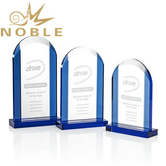 Unique Design Free Engraving Custom Crystal Plaque Award with Blue Edges