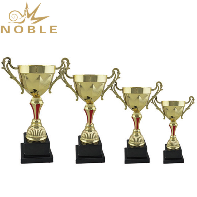 Popular Best Selling Metal Cups Karate Trophy for Champions