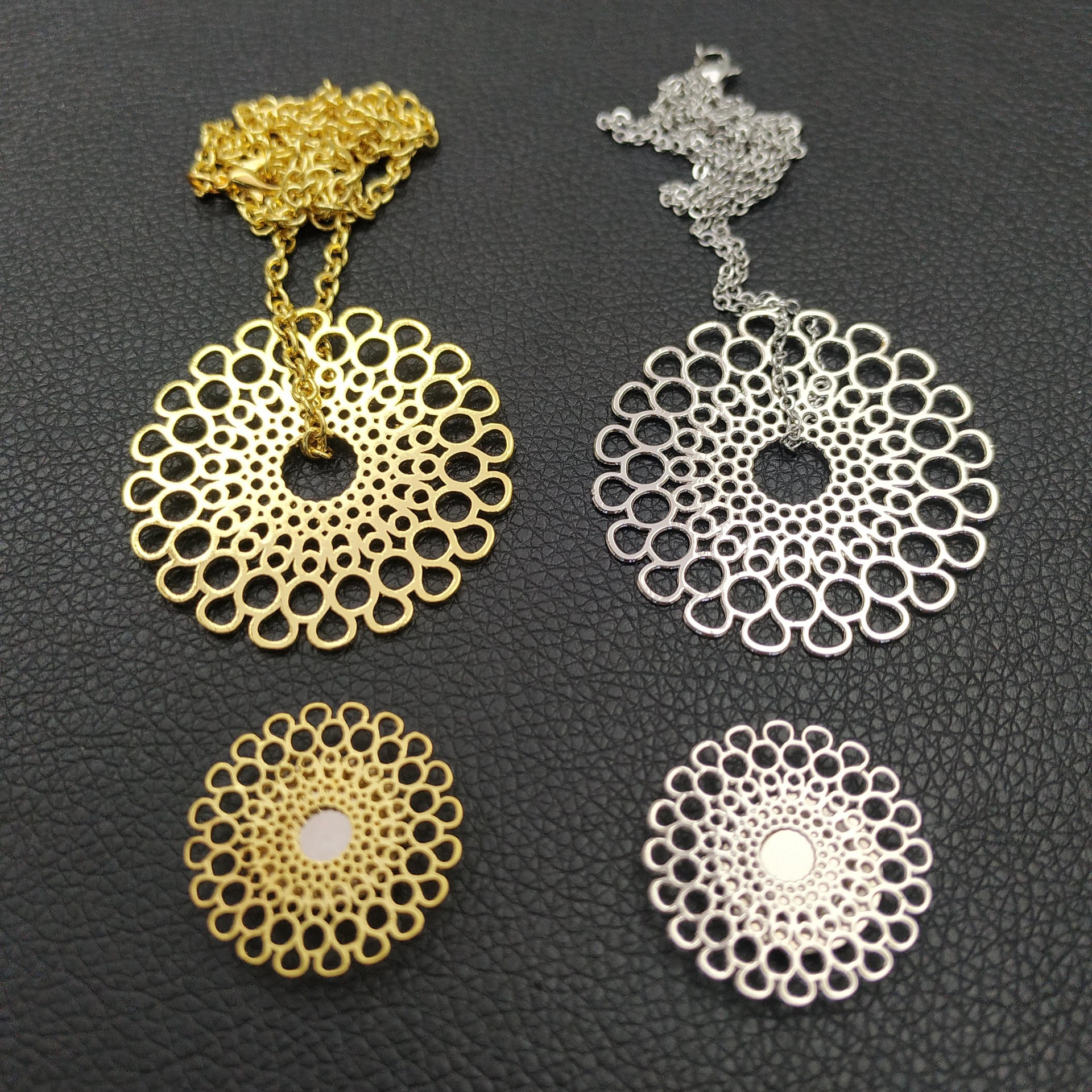 High Quality UAE Dubai EXPO 2020 Souvenir Gifts Custom Metal Pins Badges New Design Metal Key Chain
