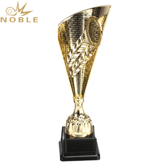 High Quality New Design Custom Cheap Price Plastic School Student Cup Trophy 