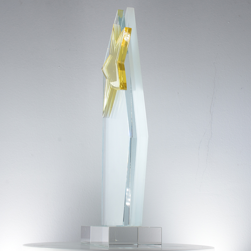 Wholesale Custom Made Unique Crystal Glass Star Trophy Award