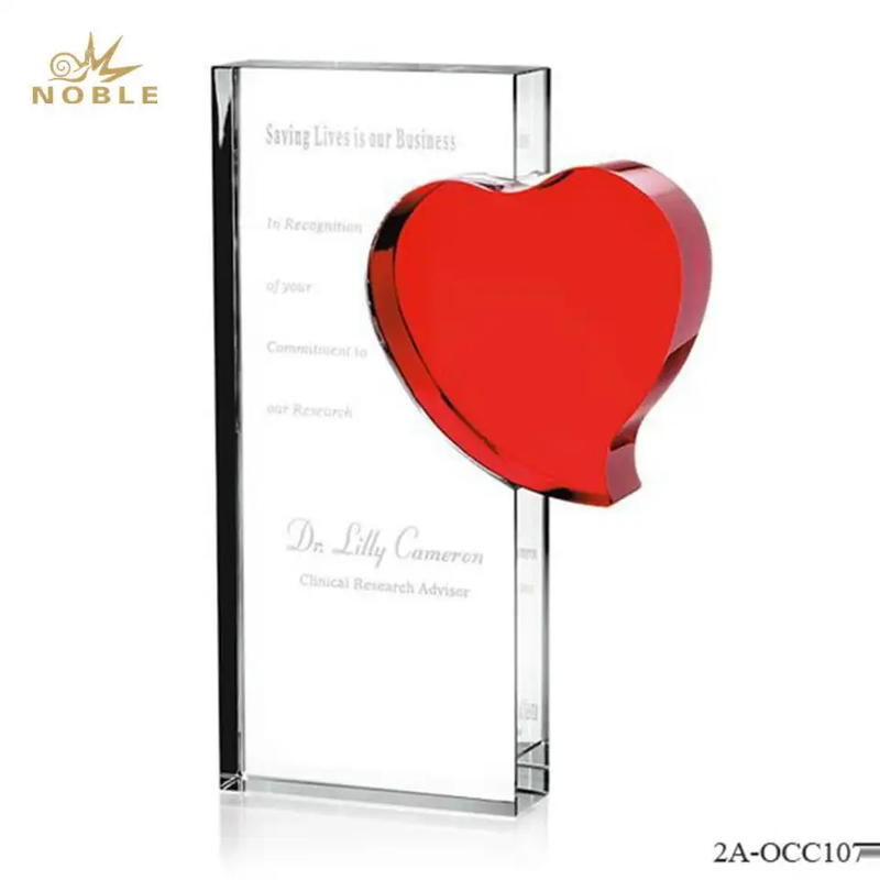 Best New Design Wedding Souvenir Gift Optical Crystal Heart Award Trophy