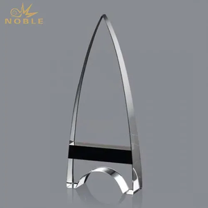 Noble Tapered Arrowhead Optical Crystal Tower Trophy