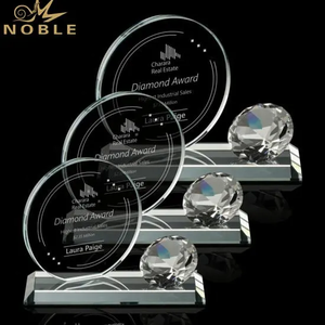Best Selling New Design Custom Diamond Crystal Trophy Award