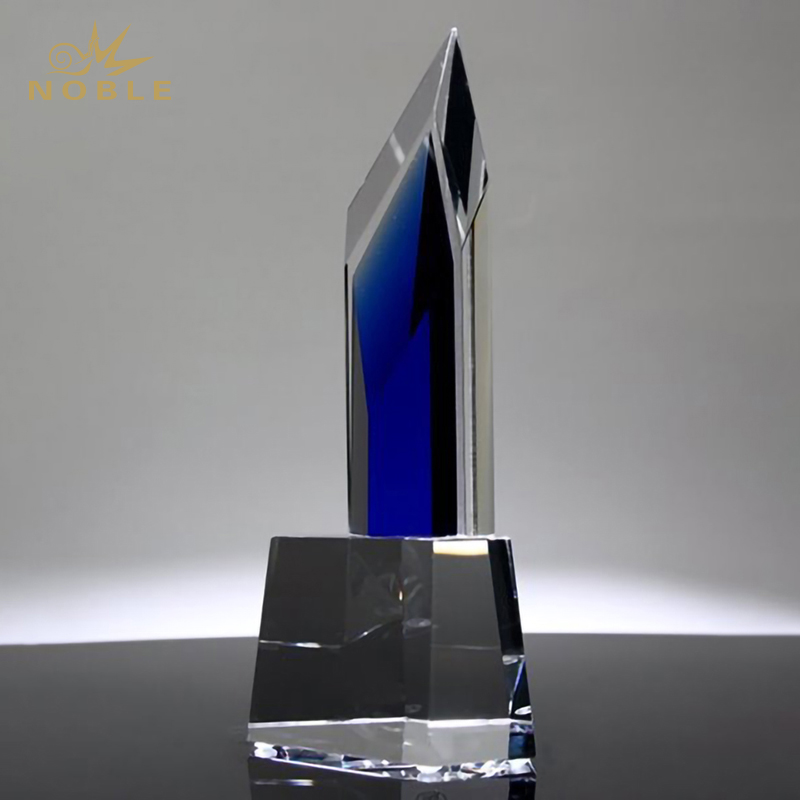Noble Best Selling New Design Custom Corporate Trophy Visionary Diamond Blue Crystal Trophy