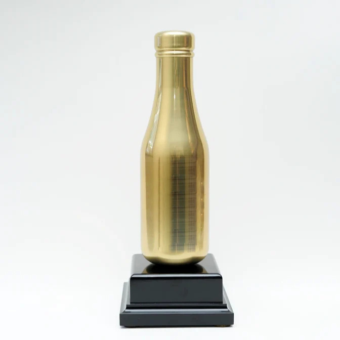 High Quality Customized Shape Gold Silver Bronze Metal Bottle Business Gift Custom Logo Trophy Awards