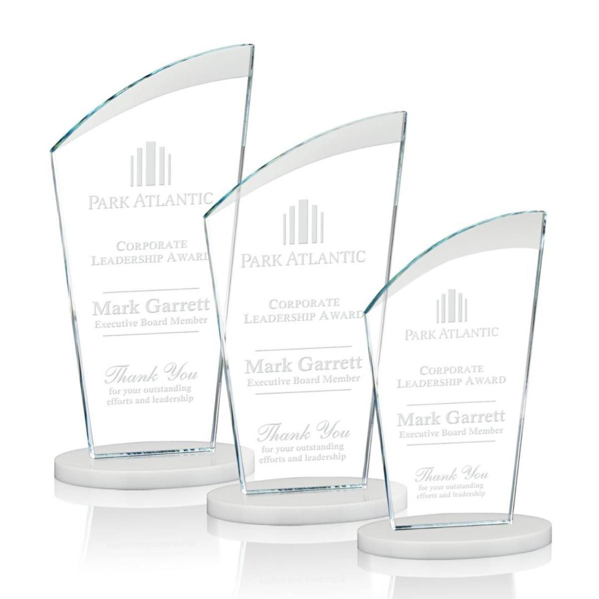Noble Wholesale Cheap Different Color Options Outdoor Sports Business Gift Custom Personalized Logo Glass Trophy Award Plaque