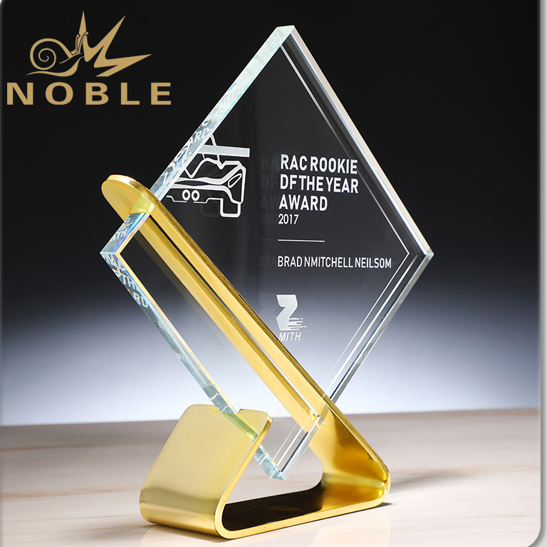 Noble New Design Free Mold Metal Base Custom Glass Trophy