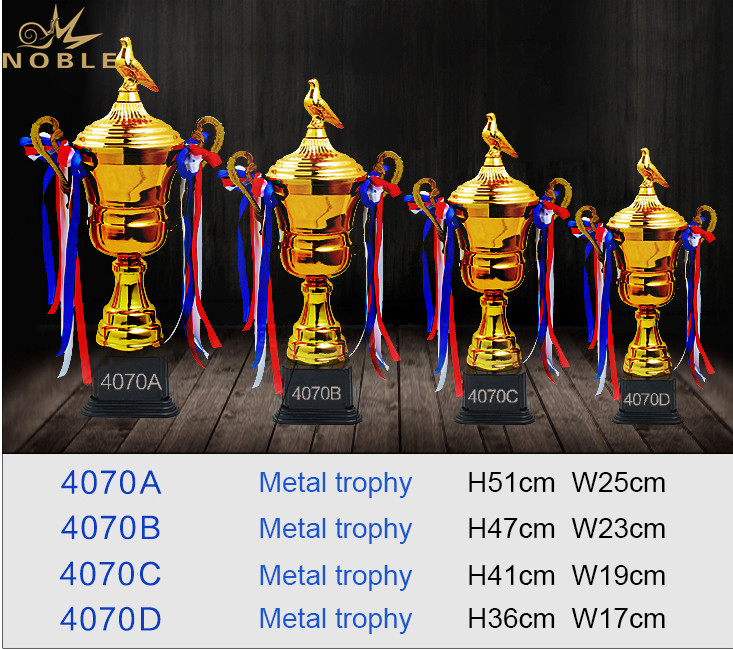 Metal Souvenir Award Custom Pigeon Cup Trophy
