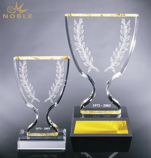  New Design Custom Engraving Crystal Champion Cup Trophy