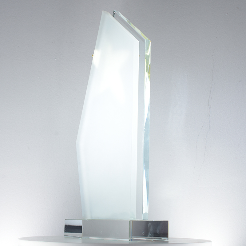 Wholesale Custom Made Unique Crystal Glass Star Trophy Award