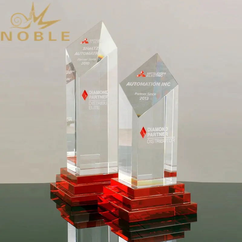 Best Hot Selling New Design Custom Clear Red Crystal Award
