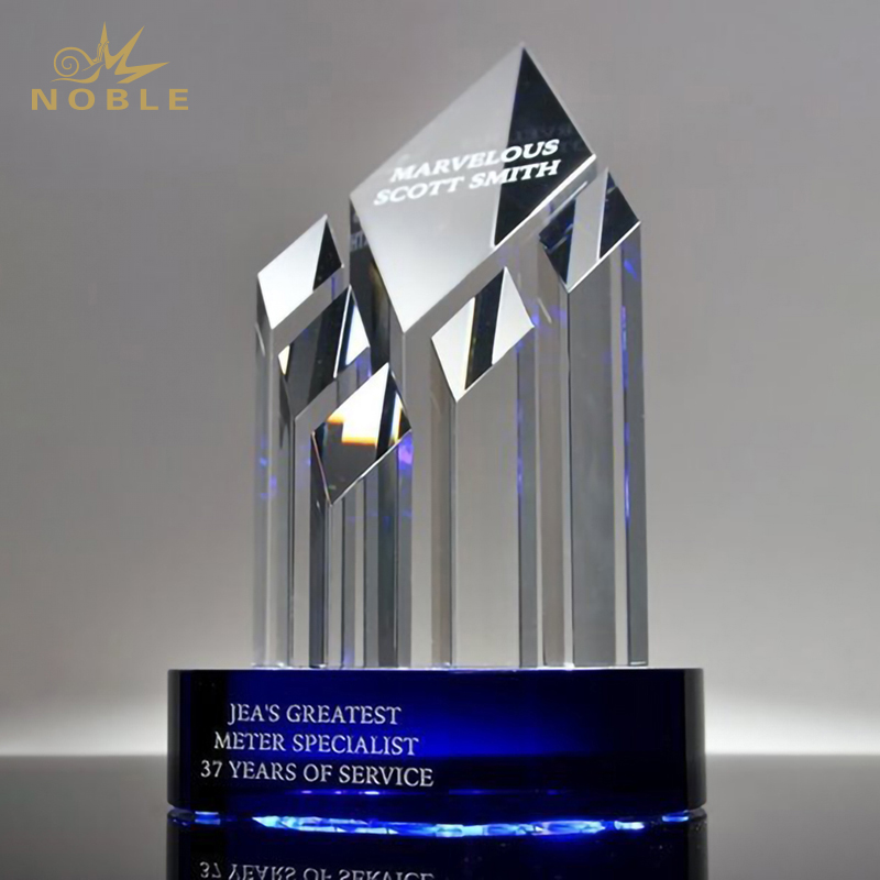 Noble New Design Custom Crystal Super Blue Diamond Trophy 