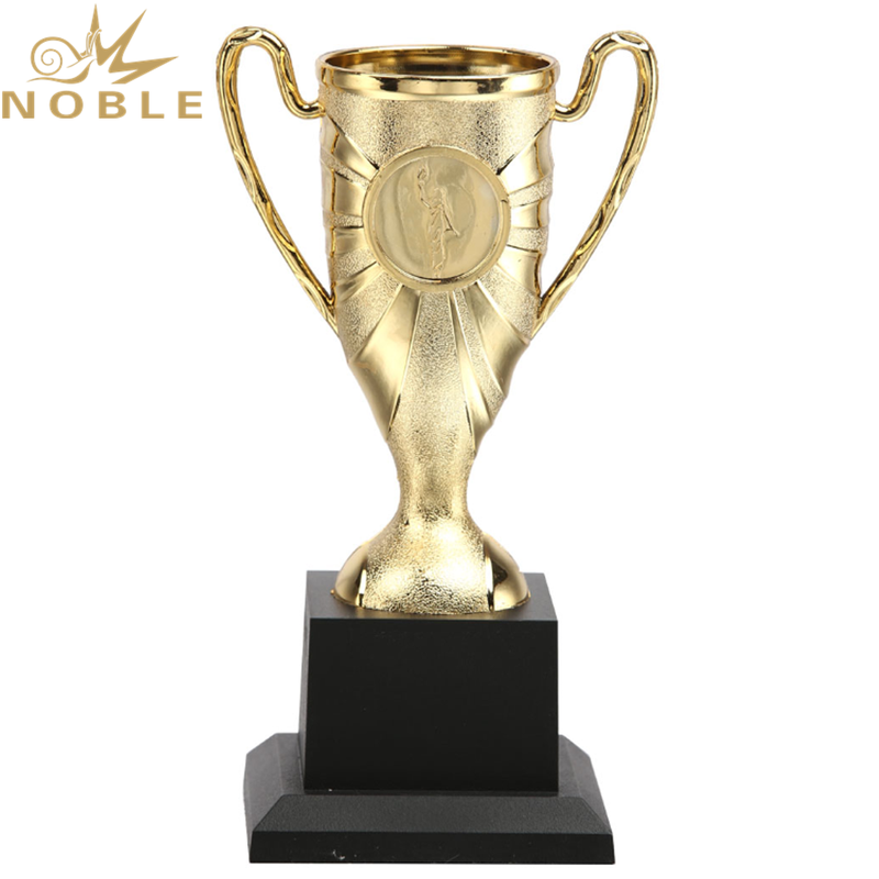 High Quality New Design Plastic Cup Trophy with Cheap Price 