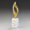 High Quality Customized Shape Gold Silver Metal Sailboat With 3D Laser Crystal Ball Business Gift Custom Logo Trophy Award