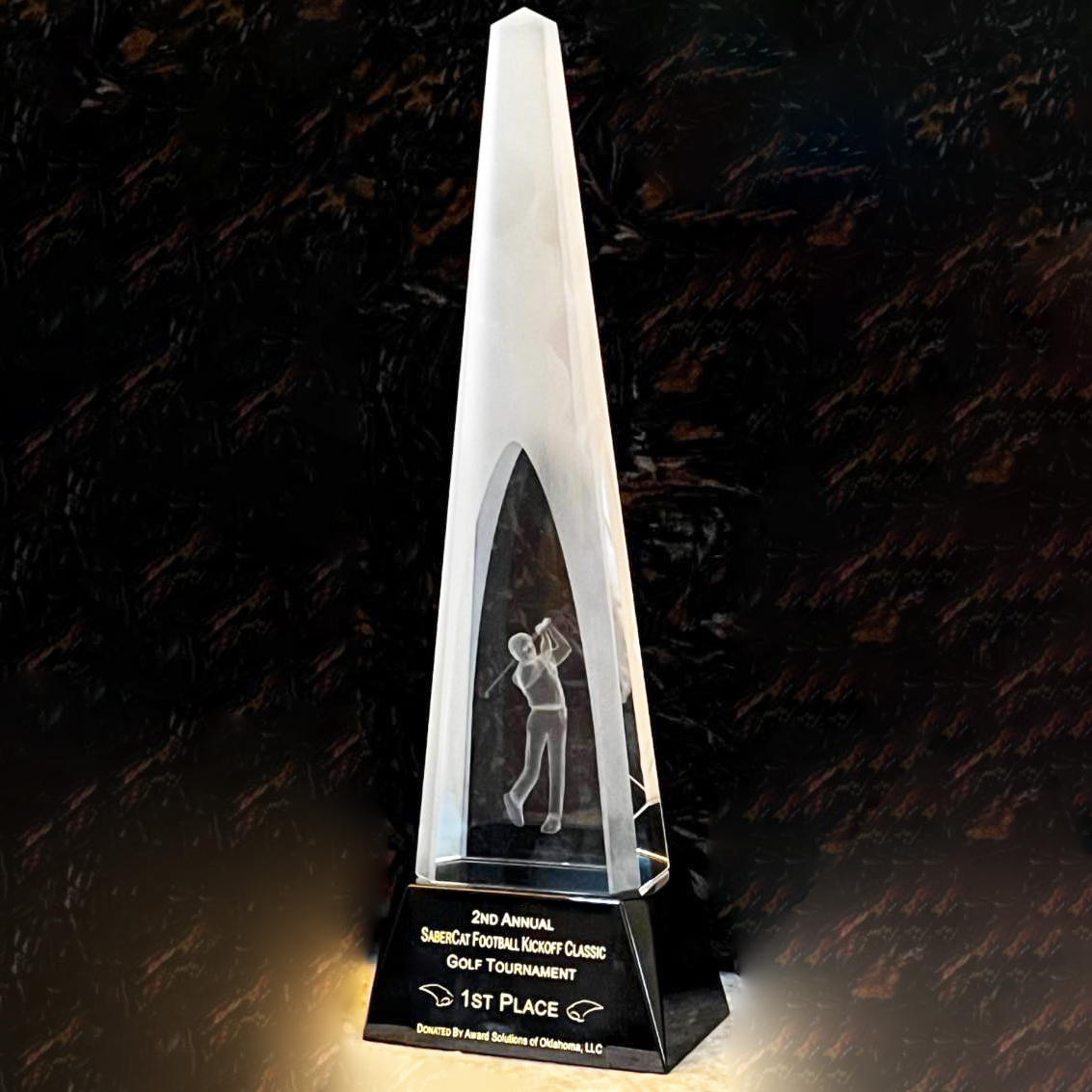 Noble High Quality Crystal Glass Business Gift Sports Awards Custom Bespoke Logo Golf A Hole in One Trophy Hand Craft