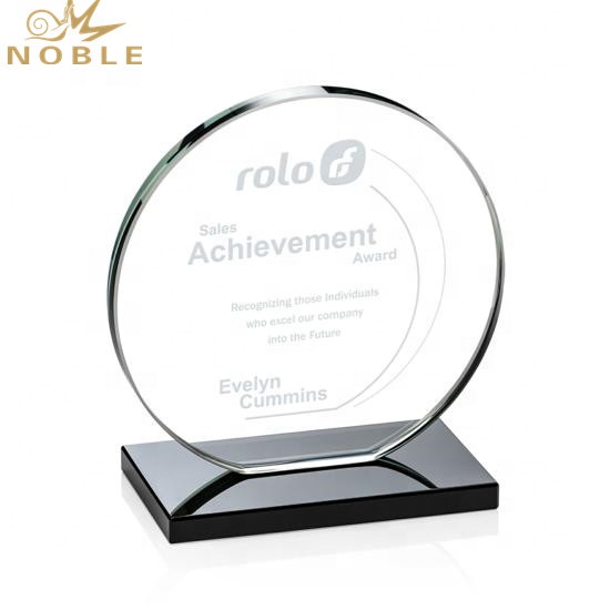 High Quality Creative Custom Round Crystal Trophy Award