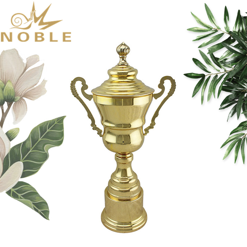Luxury Design Best Selling Shiny Gold Metal Teamwork Trophy