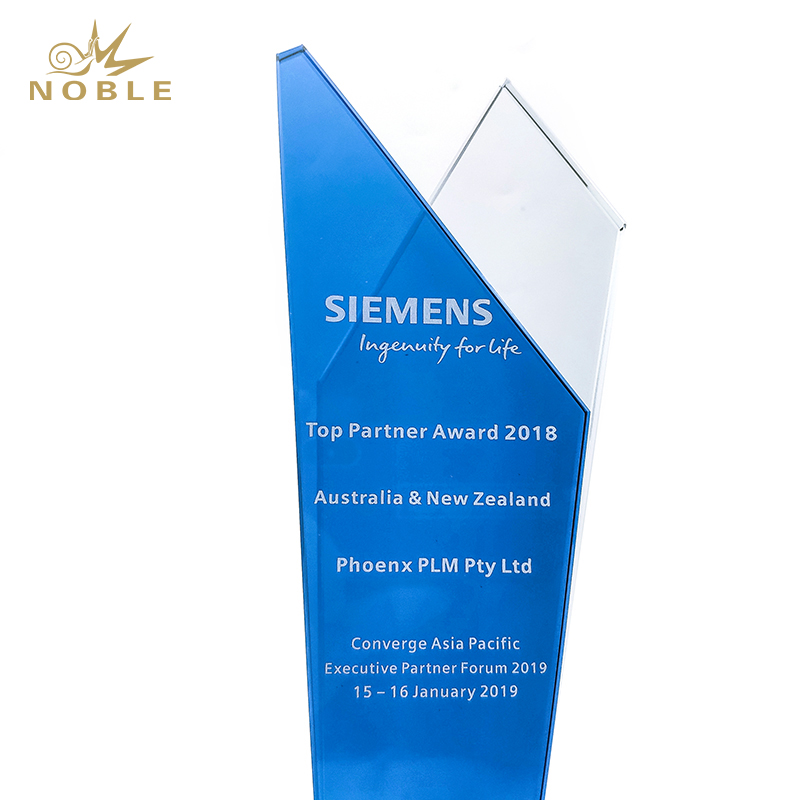 Noble High Quality Custom Blue Crystal Top Partner Award As Business Souivenir Gift