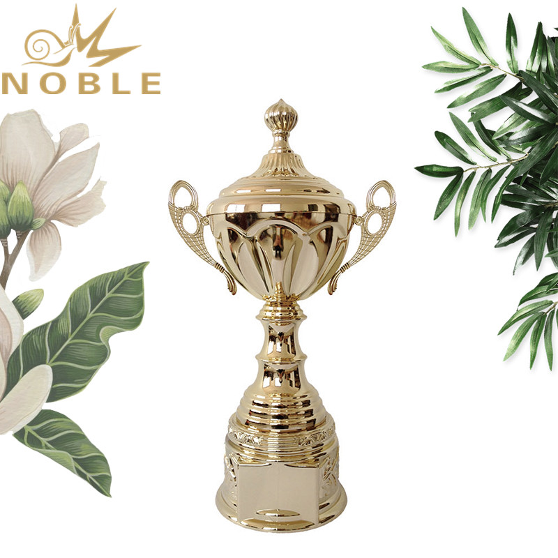 Beautiful Design Custom Logo Metal Cup Cricket Trophy